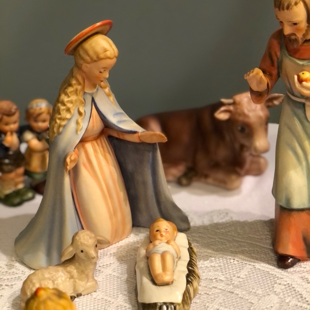 13 Piece Goebel Hummel Nativity Set #214 TMK 5